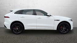 2021 (21) JAGUAR F-PACE 2.0 D165 R-Dynamic S 5dr Auto AWD 5184427