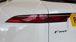 2021 (21) JAGUAR F-PACE 2.0 D165 R-Dynamic S 5dr Auto AWD 5184441