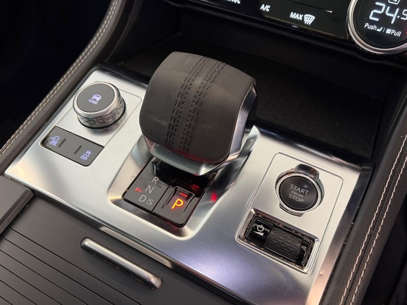 2021 (21) JAGUAR F-PACE 2.0 D165 R-Dynamic S 5dr Auto AWD 5184435