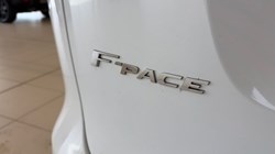 2021 (21) JAGUAR F-PACE 2.0 D165 R-Dynamic S 5dr Auto AWD 5184470