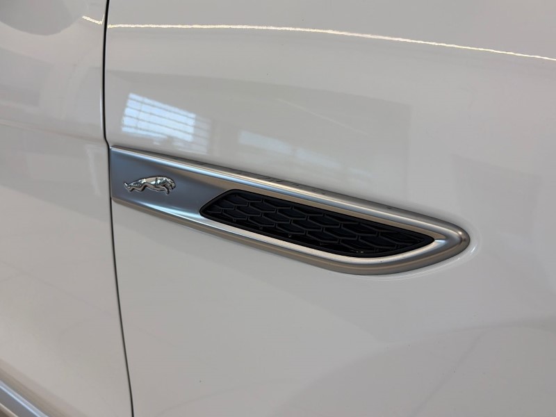 2021 (21) JAGUAR F-PACE 2.0 D165 R-Dynamic S 5dr Auto AWD 5184442