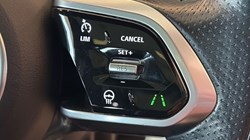 2021 (21) JAGUAR F-PACE 2.0 D165 R-Dynamic S 5dr Auto AWD 5184451