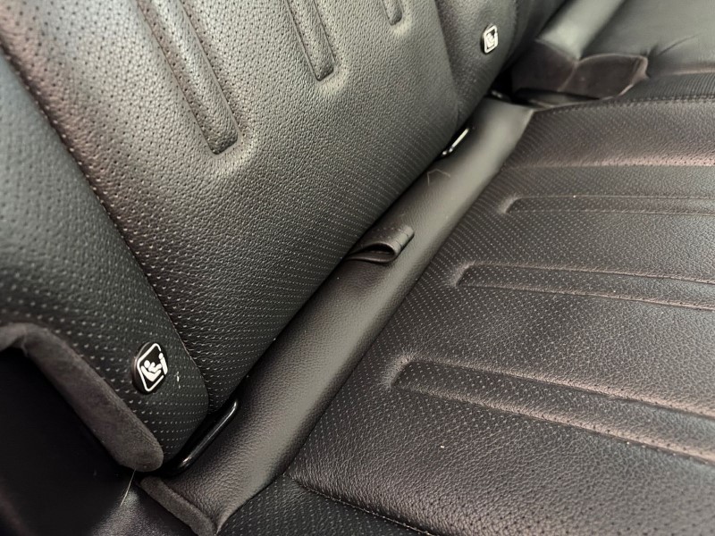 2021 (21) LAND ROVER DEFENDER 3.0 D300 X-Dynamic S 110 5dr Auto [6 Seat] 5192777