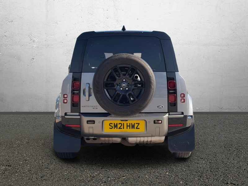2021 (21) LAND ROVER DEFENDER 3.0 D300 X-Dynamic S 110 5dr Auto [6 Seat] 5192747
