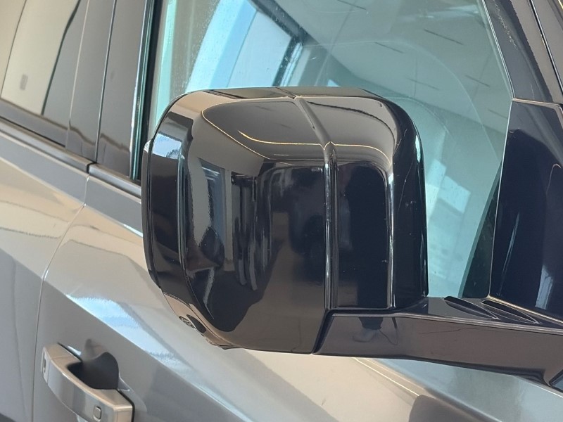 2021 (21) LAND ROVER DEFENDER 3.0 D300 X-Dynamic S 110 5dr Auto [6 Seat] 5192789