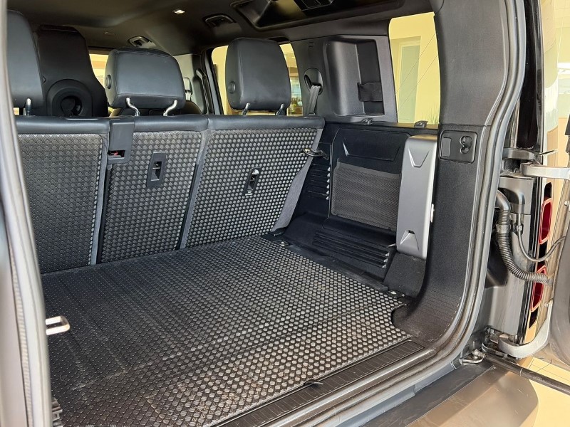 2021 (21) LAND ROVER DEFENDER 3.0 D300 X-Dynamic S 110 5dr Auto [6 Seat] 5192779