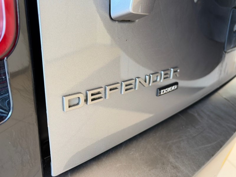 2021 (21) LAND ROVER DEFENDER 3.0 D300 X-Dynamic S 110 5dr Auto [6 Seat] 5192785