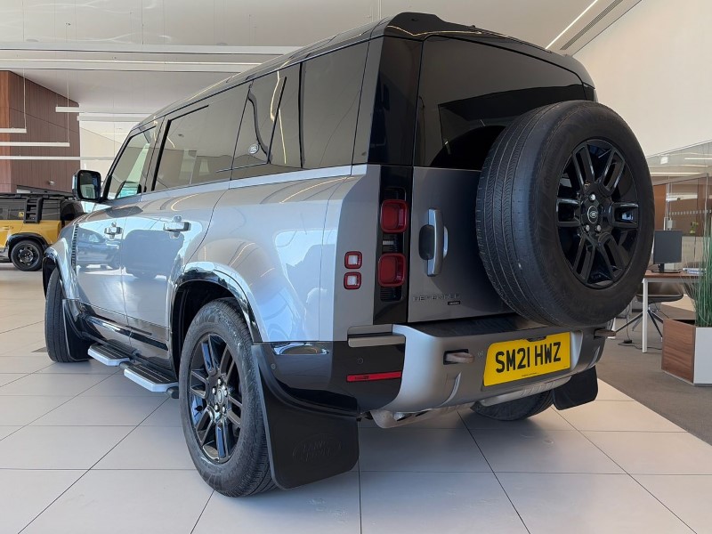 2021 (21) LAND ROVER DEFENDER 3.0 D300 X-Dynamic S 110 5dr Auto [6 Seat] 5192797