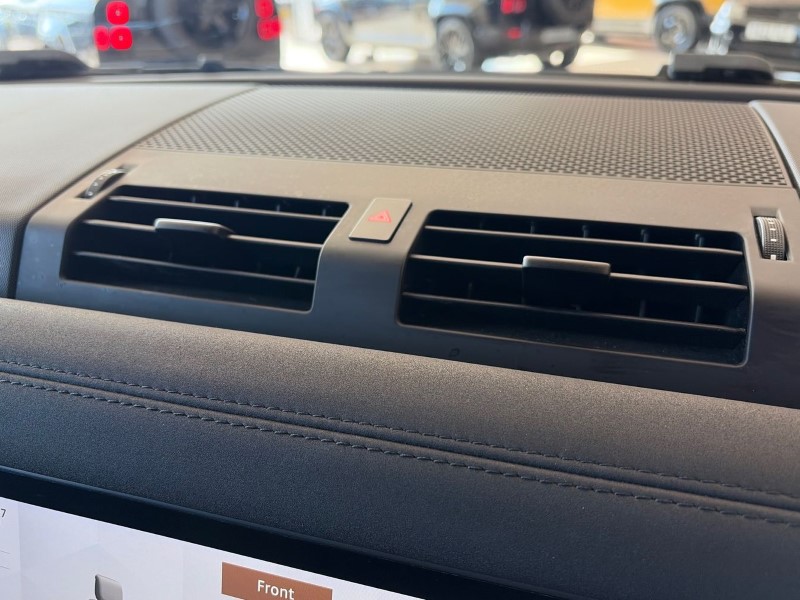 2021 (21) LAND ROVER DEFENDER 3.0 D300 X-Dynamic S 110 5dr Auto [6 Seat] 5192775