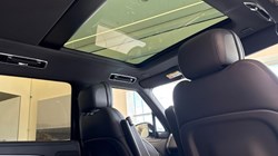 2025 (75) LAND ROVER RANGE ROVER 3.0 D300 SE 4dr Auto 5218596