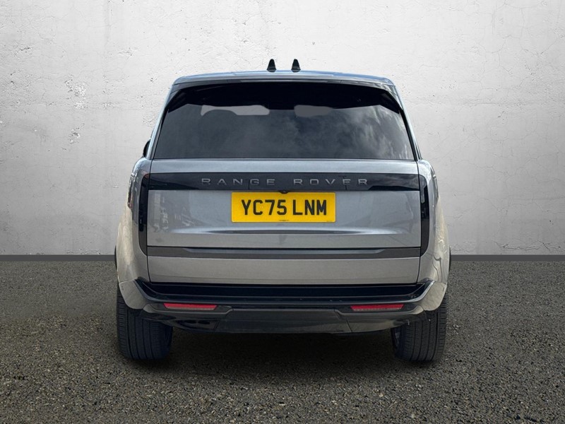 2025 (75) LAND ROVER RANGE ROVER 3.0 D300 SE 4dr Auto 5218581