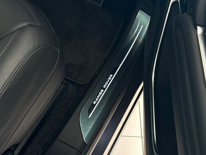 2025 (75) LAND ROVER RANGE ROVER 3.0 D300 SE 4dr Auto 5218612