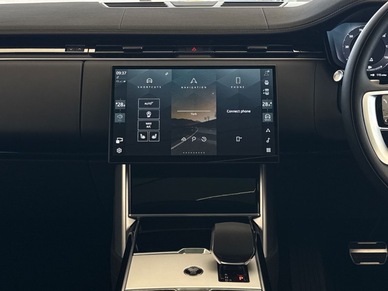 2025 (75) LAND ROVER RANGE ROVER 3.0 D300 SE 4dr Auto 5218589