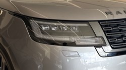 2025 (75) LAND ROVER RANGE ROVER 3.0 D300 SE 4dr Auto 5218592