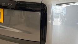 2025 (75) LAND ROVER RANGE ROVER 3.0 D300 SE 4dr Auto 5218621