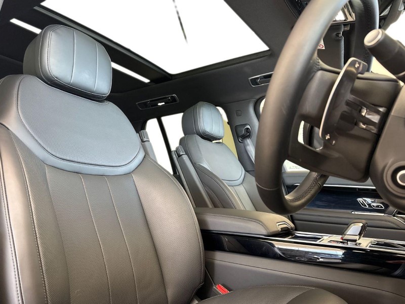 2025 (75) LAND ROVER RANGE ROVER 3.0 D300 SE 4dr Auto 5218601