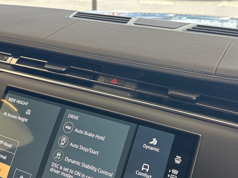 2025 (75) LAND ROVER RANGE ROVER 3.0 D300 SE 4dr Auto 5218610