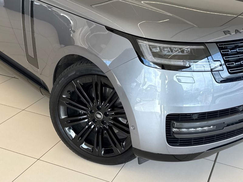 2025 (75) LAND ROVER RANGE ROVER 3.0 D300 SE 4dr Auto 5218616