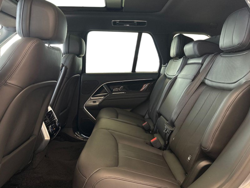 2025 (75) LAND ROVER RANGE ROVER 3.0 D300 SE 4dr Auto 5218579