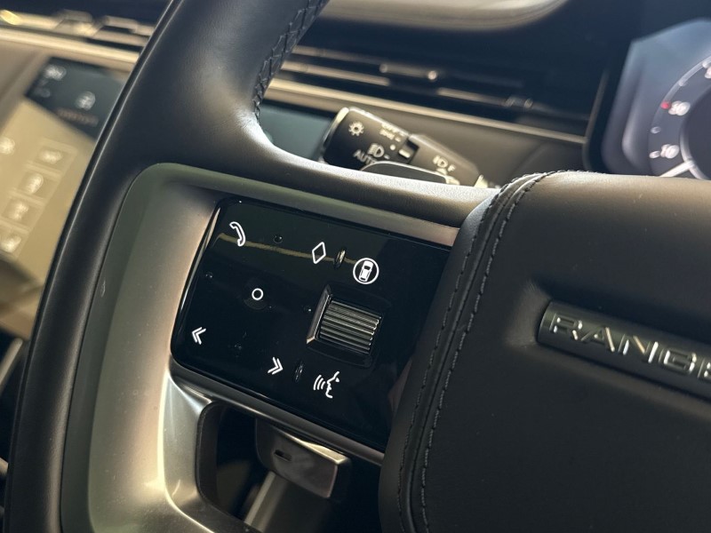 2025 (75) LAND ROVER RANGE ROVER 3.0 D300 SE 4dr Auto 5218603