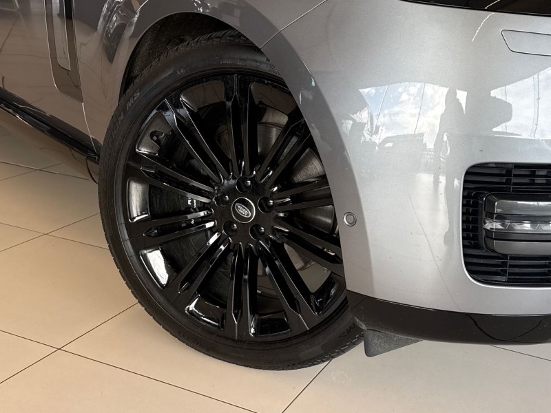 2025 (75) LAND ROVER RANGE ROVER 3.0 D300 SE 4dr Auto 5218618