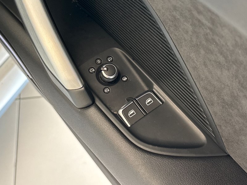 2022 (22) AUDI TT 40 TFSI S Line 2dr S Tronic 5199594