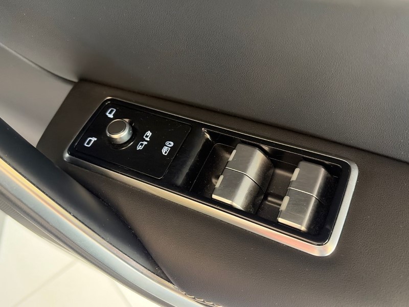 2024 (24) JAGUAR F-PACE 2.0 D200 R-Dynamic HSE Black 5dr Auto AWD 5234434