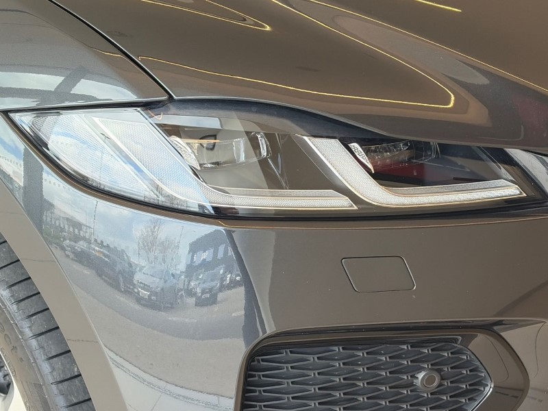 2024 (24) JAGUAR F-PACE 2.0 D200 R-Dynamic HSE Black 5dr Auto AWD 5234428