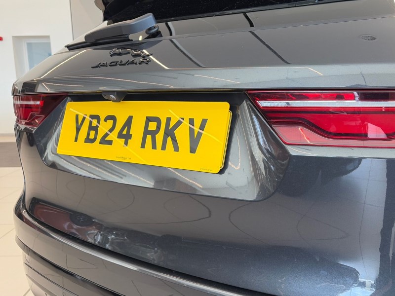 2024 (24) JAGUAR F-PACE 2.0 D200 R-Dynamic HSE Black 5dr Auto AWD 5234460