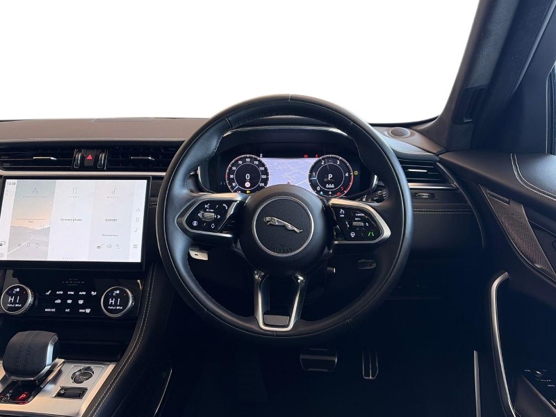 2024 (24) JAGUAR F-PACE 2.0 D200 R-Dynamic HSE Black 5dr Auto AWD 5234426