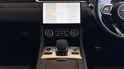 2024 (24) JAGUAR F-PACE 2.0 D200 R-Dynamic HSE Black 5dr Auto AWD 5234425