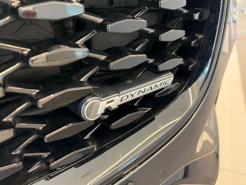 2024 (24) JAGUAR F-PACE 2.0 D200 R-Dynamic HSE Black 5dr Auto AWD 5234472