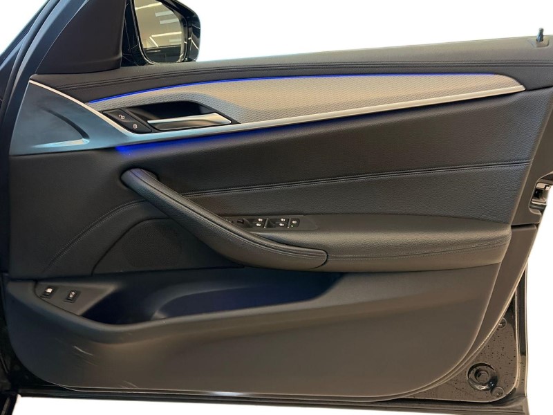 2017 (67) BMW 5 SERIES 530e M Sport 4dr Auto 5276811