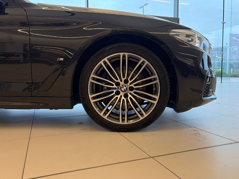 2017 (67) BMW 5 SERIES 530e M Sport 4dr Auto 5276797