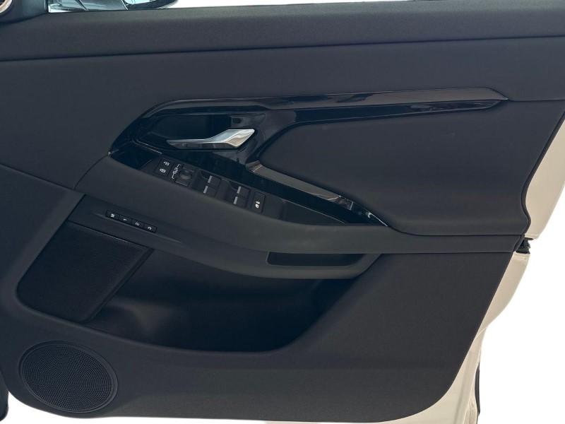 2025 (75) LAND ROVER RANGE ROVER EVOQUE 2.0 D200 Edition 5dr Auto 5209198