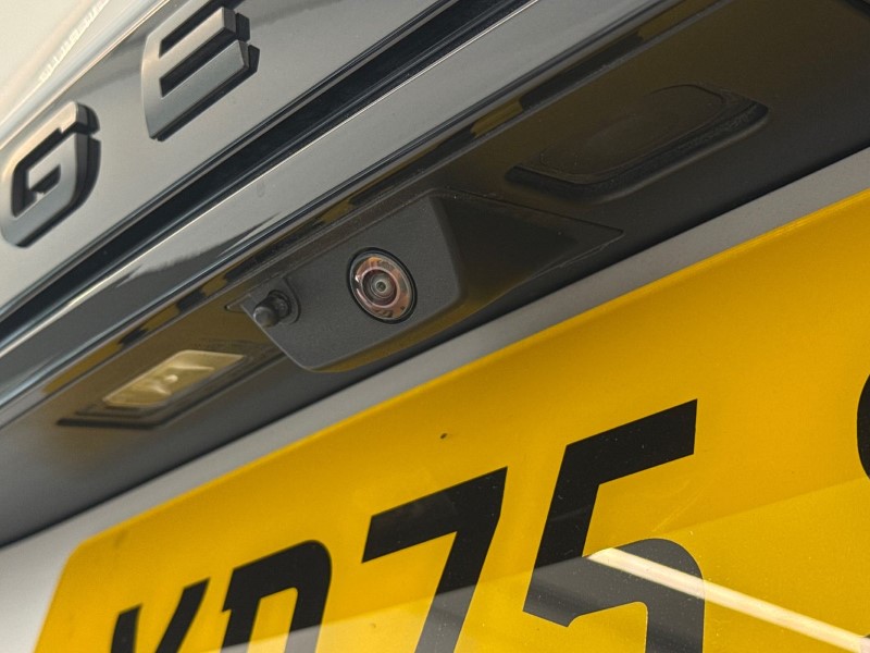 2025 (75) LAND ROVER RANGE ROVER EVOQUE 2.0 D200 Edition 5dr Auto 5209216