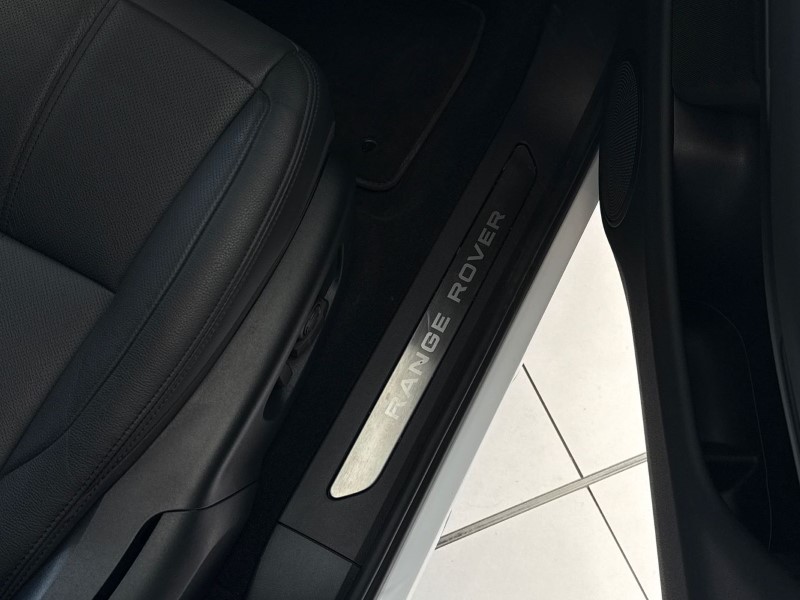2025 (75) LAND ROVER RANGE ROVER EVOQUE 2.0 D200 Edition 5dr Auto 5209213
