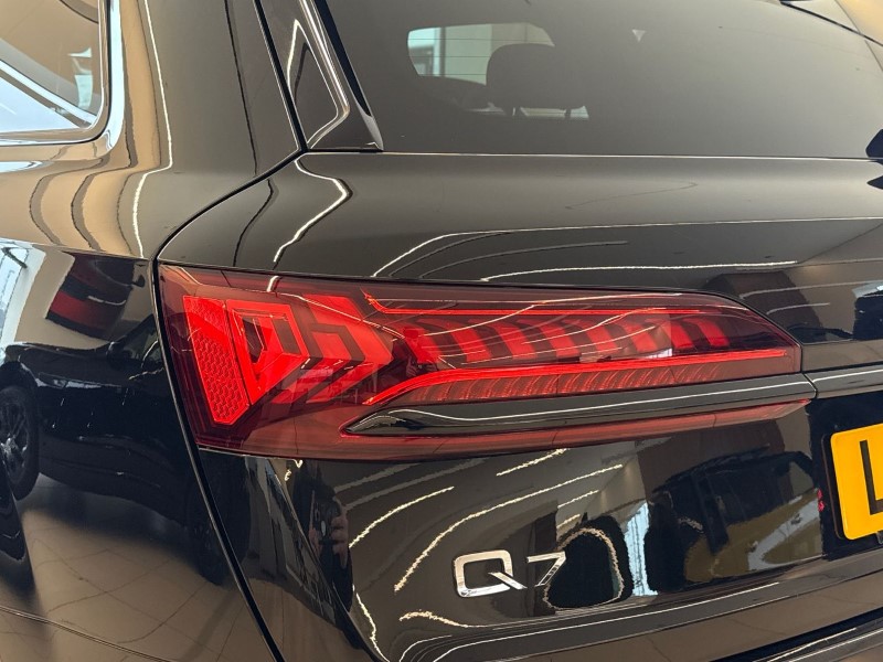 2022 (72) AUDI Q7 55 TFSI Quattro Black Edition 5dr Tiptronic 5205780