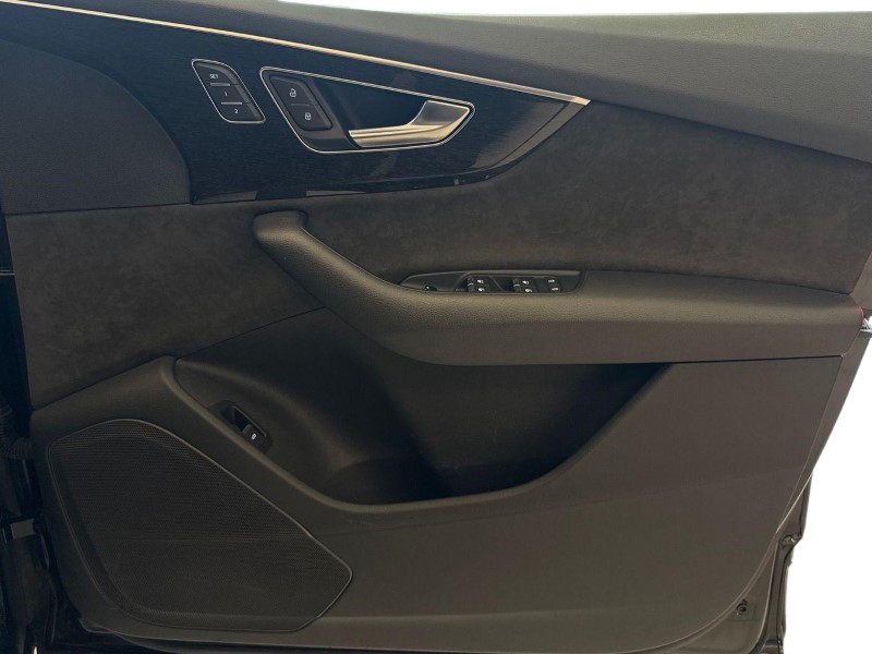 2022 (72) AUDI Q7 55 TFSI Quattro Black Edition 5dr Tiptronic 5205782