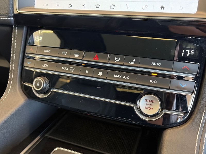 2019 (19) JAGUAR F-PACE 3.0d V6 S 5dr Auto AWD 5196054