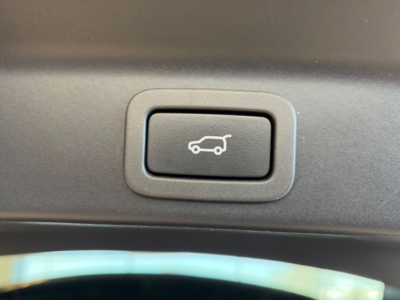 2019 (19) JAGUAR F-PACE 3.0d V6 S 5dr Auto AWD 5196063