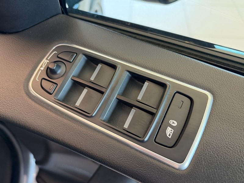 2019 (19) JAGUAR F-PACE 3.0d V6 S 5dr Auto AWD 5196043