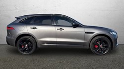 2019 (19) JAGUAR F-PACE 3.0d V6 S 5dr Auto AWD 5196025
