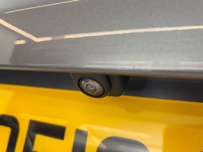 2019 (19) JAGUAR F-PACE 3.0d V6 S 5dr Auto AWD 5196064