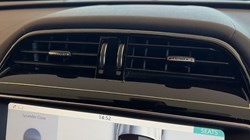 2019 (19) JAGUAR F-PACE 3.0d V6 S 5dr Auto AWD 5196057