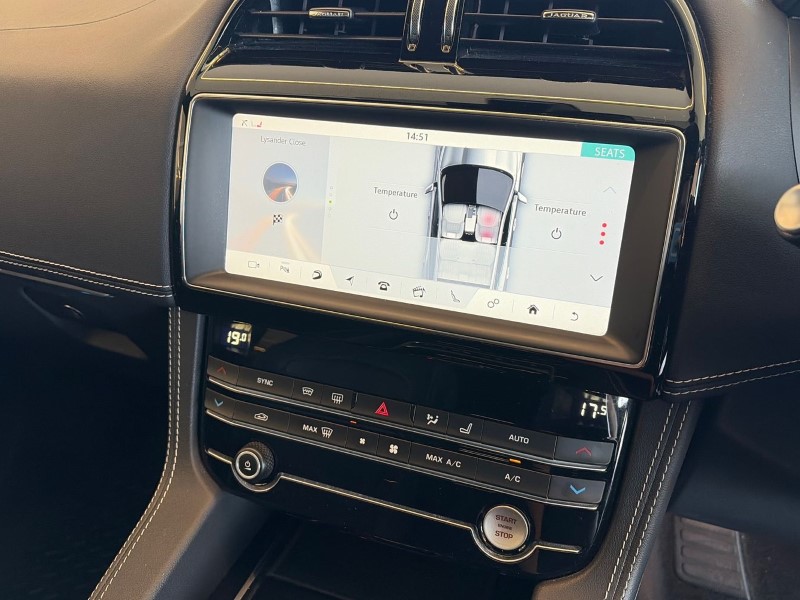 2019 (19) JAGUAR F-PACE 3.0d V6 S 5dr Auto AWD 5196056