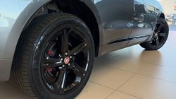 2019 (19) JAGUAR F-PACE 3.0d V6 S 5dr Auto AWD 5196071