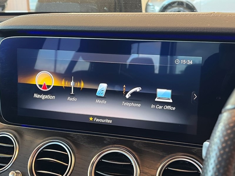 2019 (19) MERCEDES-BENZ E CLASS E400d 4Matic AMG Line 4dr 9G-Tronic 5242805