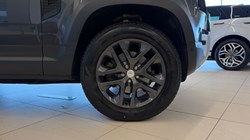 2023 (73) LAND ROVER COMMERCIAL DEFENDER 3.0 D250 Hard Top Auto 5229153