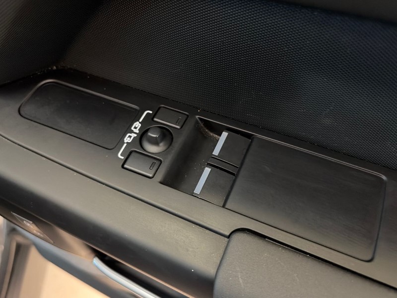 2023 (73) LAND ROVER COMMERCIAL DEFENDER 3.0 D250 Hard Top Auto 5229168